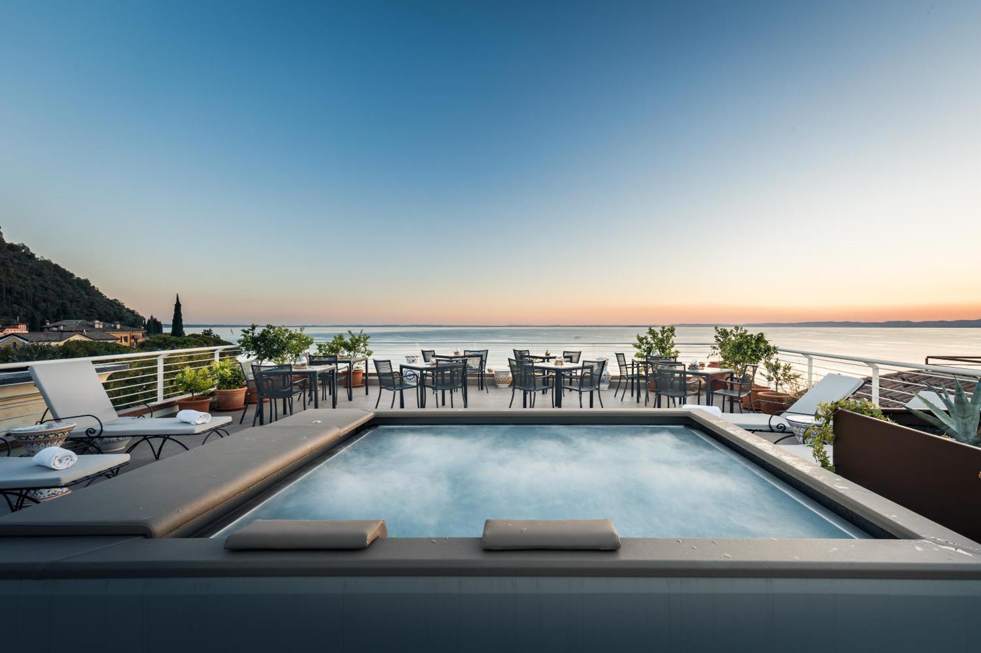 Hotel Giardinetto Garda  Eksteriør bilde