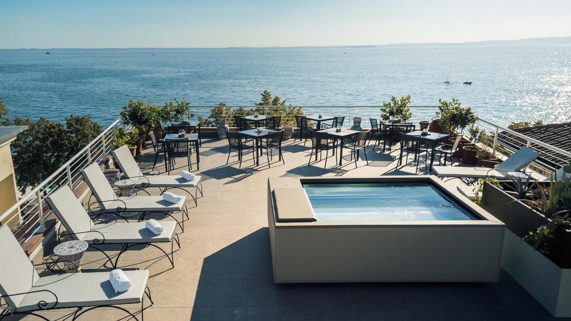 Hotel Giardinetto Garda  Eksteriør bilde