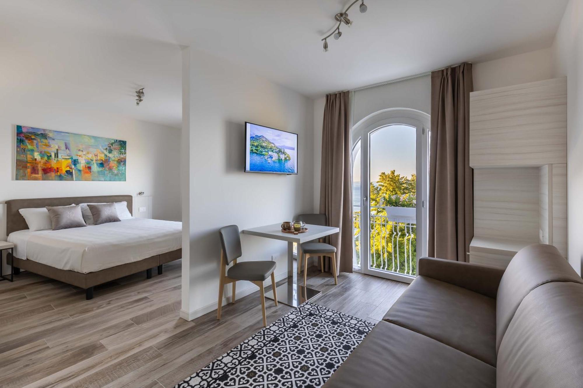 Hotel Giardinetto Garda  Eksteriør bilde